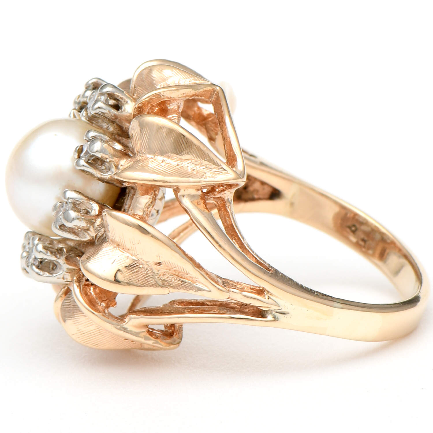 14KY Pearl & Diamond(0.06) Statement Ring-3