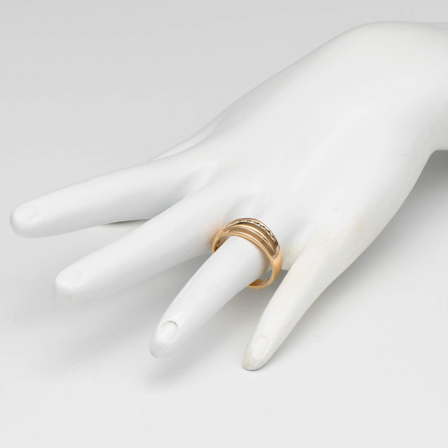 14KY Diamond(0.25) Curve Channel Band Ring-6