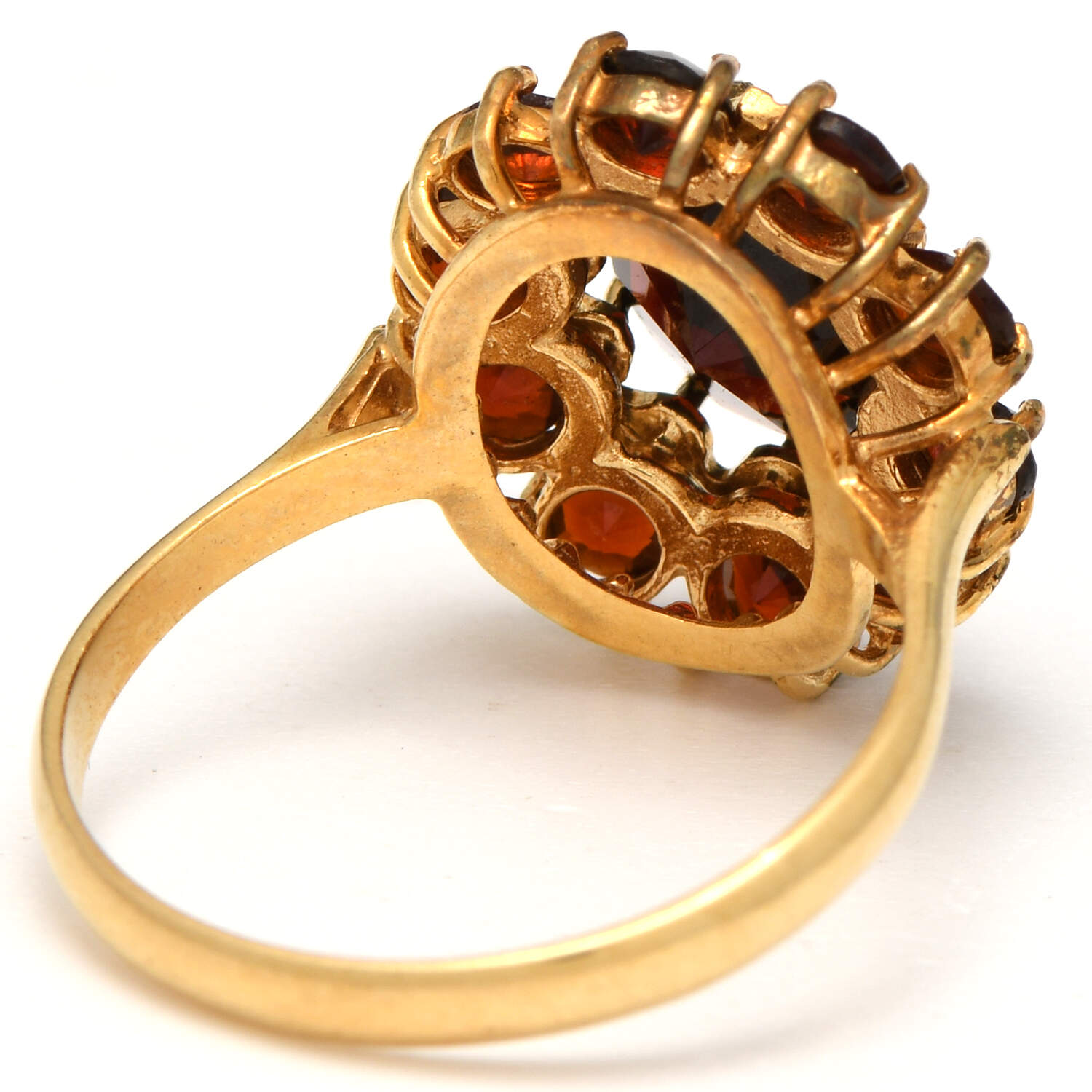 18KY Pyrope Garnet(3.30) Halo Ring-2