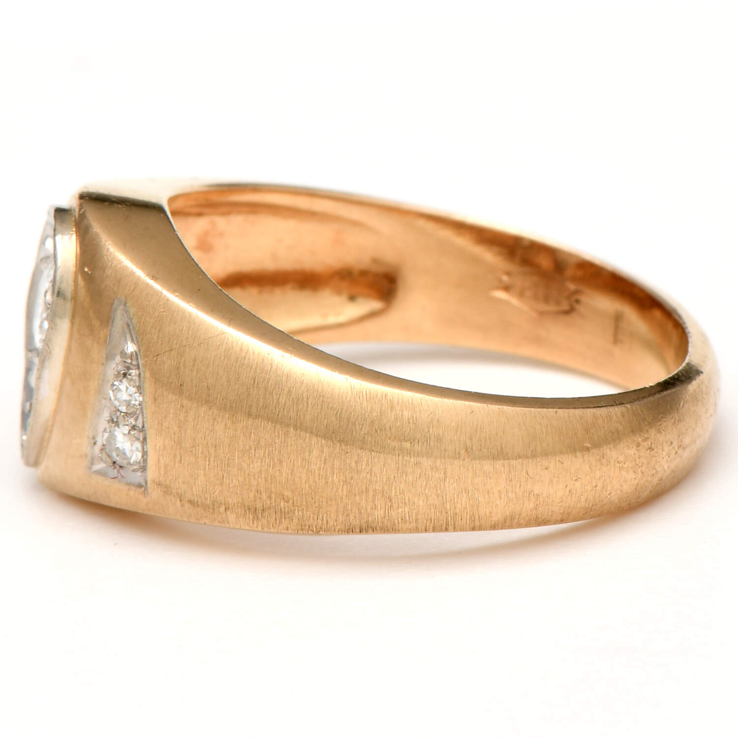 14KYW VintageTwo-Tone Diamond (0.26) Band Ring-3