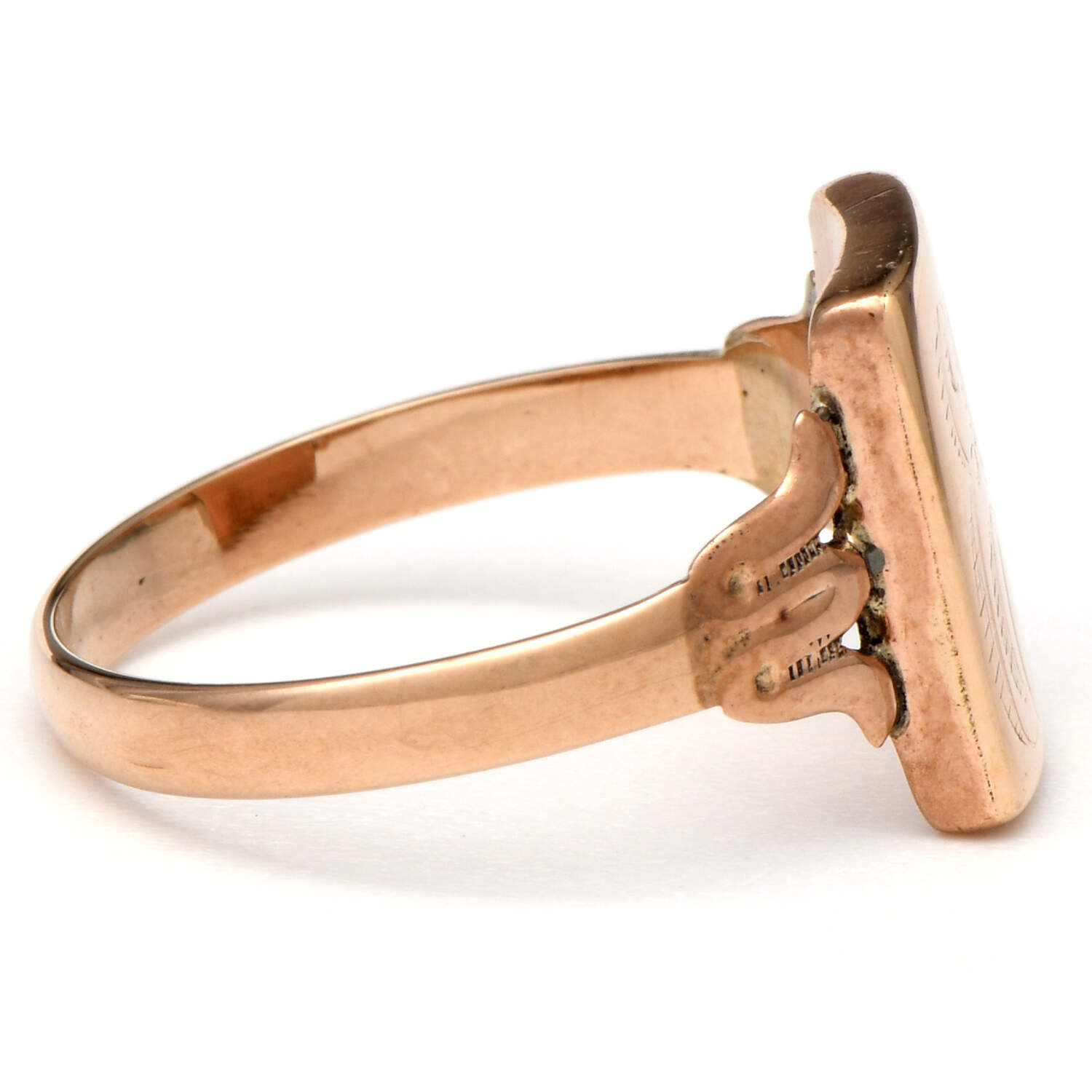 10KY Victorian Monogrammed Signet Ring-4