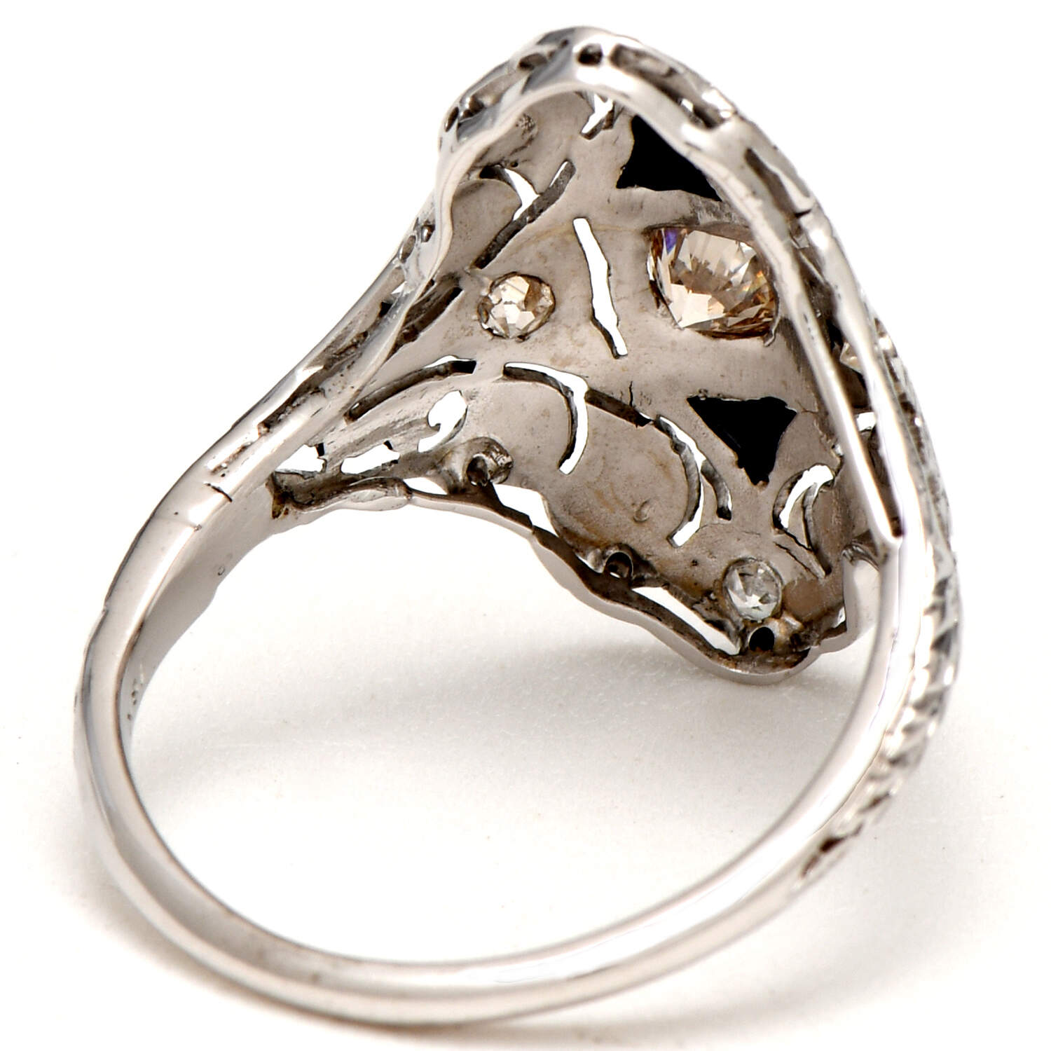 18KW Art Deco Diamond(0.26) & Sapphire(0.20) Shield Ring-2