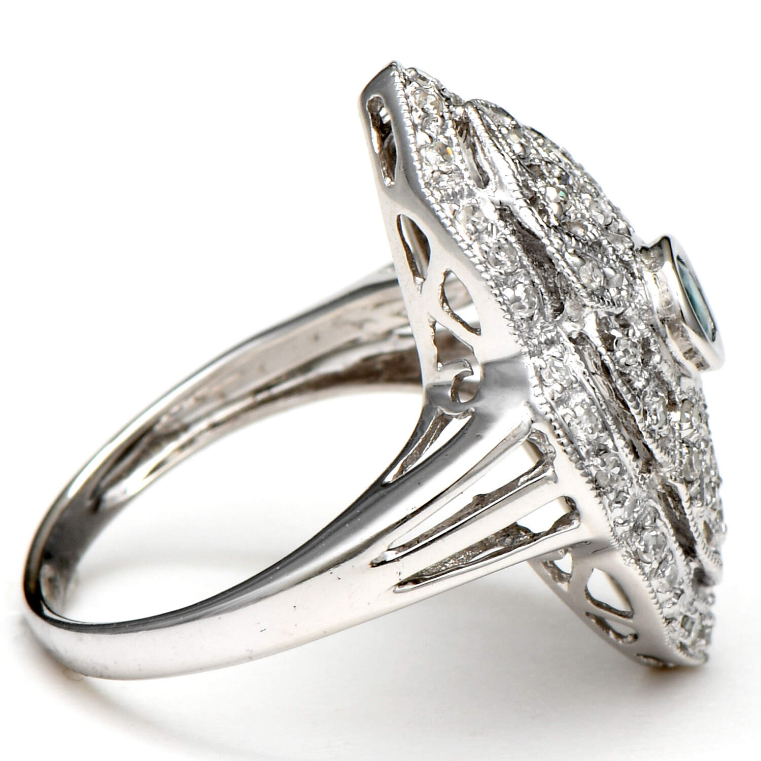 14KW Diamond(0.25) & Emerald(0.10) Shield Ring-4