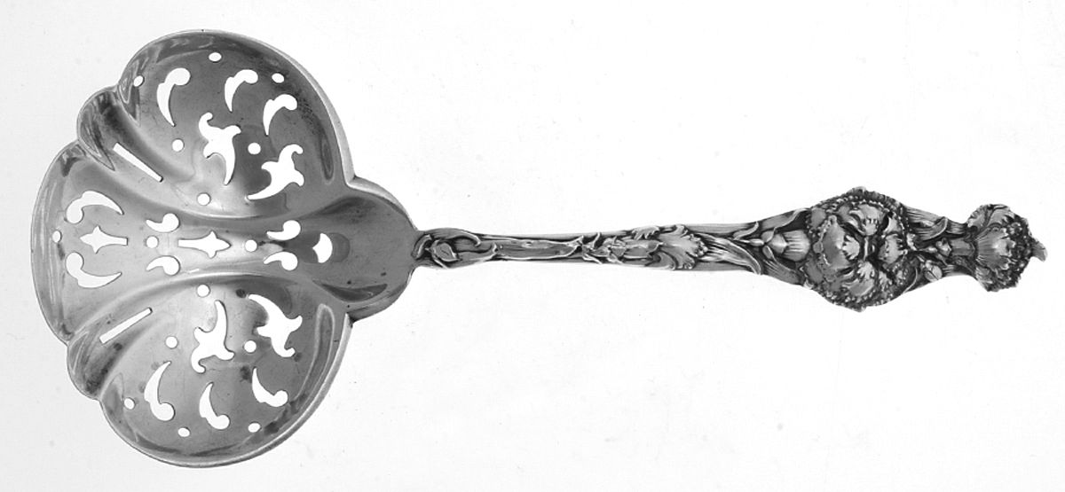 Carnation (Sterling, 1900) Almond Scoop Solid Piece by Alvin-1