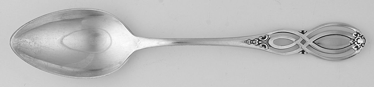 Chippendale-Old (Sterling, 1900) Dessert/Oval Soup Spoon by Alvin-1