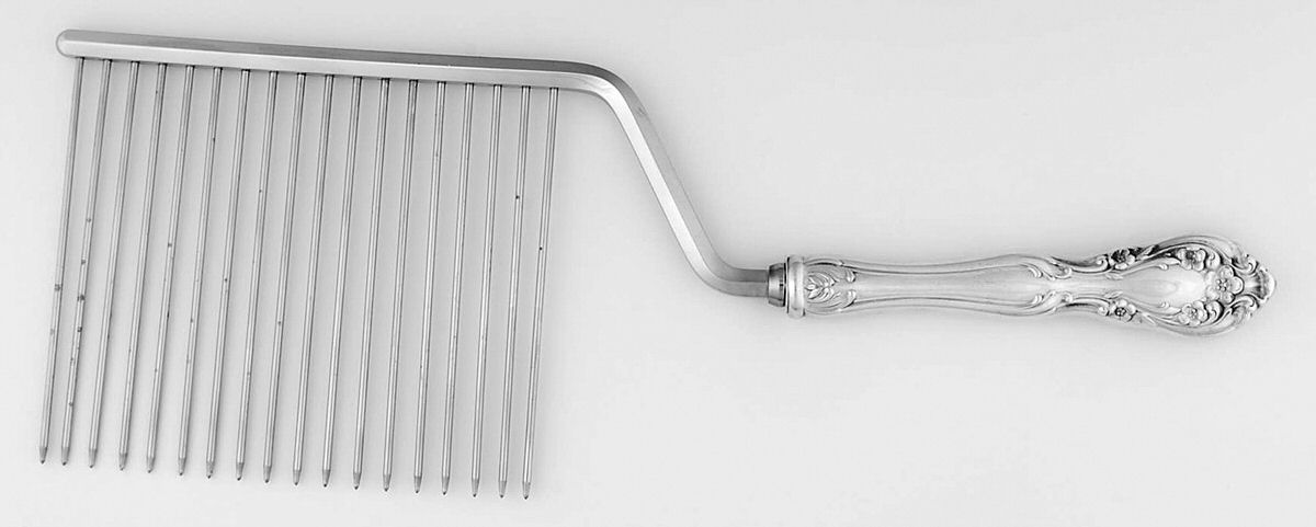 Chateau Rose (Sterling, 1940, No Monograms) Cake Breaker with Silverplate Prongs by Alvin-1