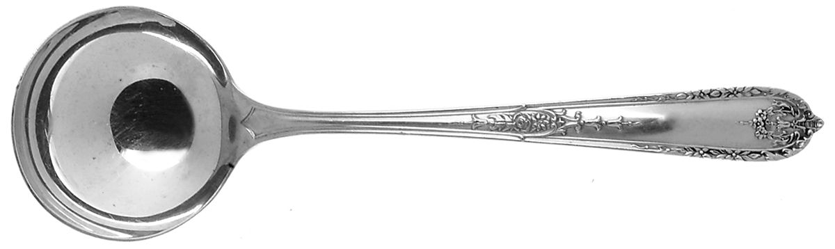 Della Robbia (Sterling, 1922, No Monograms) Round Bowl Soup Spoon (Bouillon) by Alvin-1