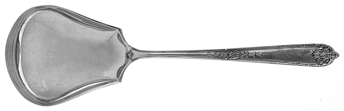 Della Robbia (Sterling, 1922, No Monograms) Large Solid Berry/Casserole Spoon by Alvin-1
