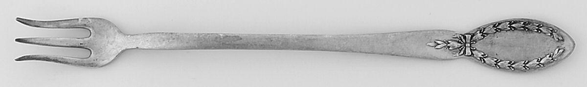 Diana (Silverplate, 1910) Oyster Fork by Alvin-1