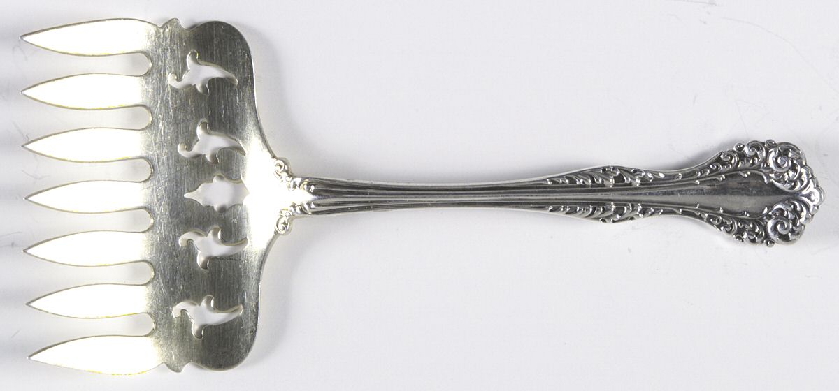 Florentine (Sterling, 1900) Large Solid Tined Sardine Serving Fork by Alvin-1