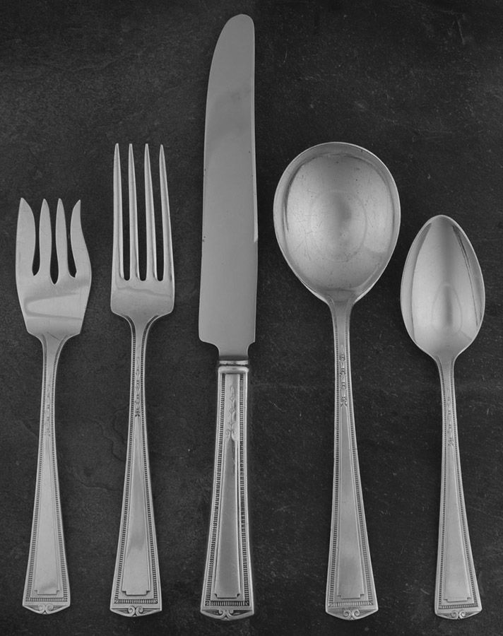 Luxor (Silverplate, 1924, No Monograms) 5 Piece Place Setting by Alvin-1
