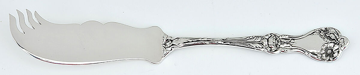 Majestic (Sterling, 1900, No Monograms) Solid Serving Cheese Knife by Alvin-1
