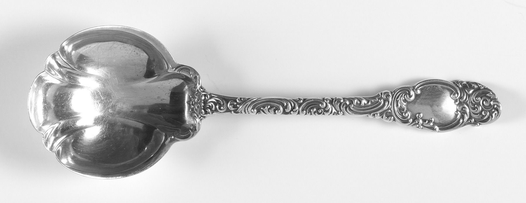 Monterey (Sterling, 1895) Preserve Spoon by Alvin-1