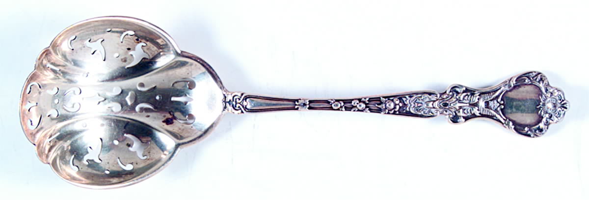 Nuremburg (Sterling, 1903, No Monograms) Pierced Nut Serving Spoon by Alvin-1