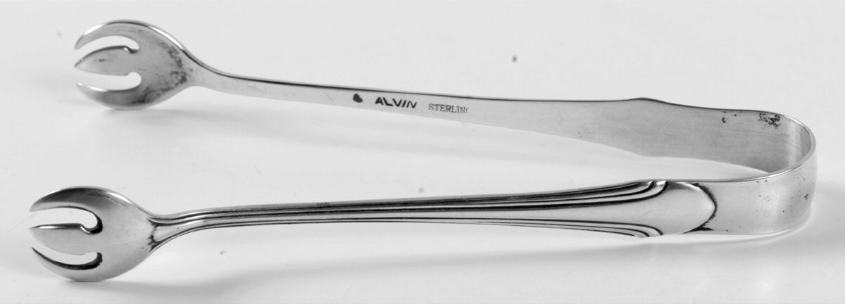 Romantique (Sterling, 1933, No Monograms) Small Sugar Tongs by Alvin-1