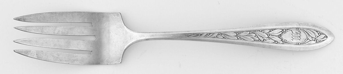 Victory (Silverplate, 1919) Medium Solid Cold Meat Serving Fork by Alvin-1