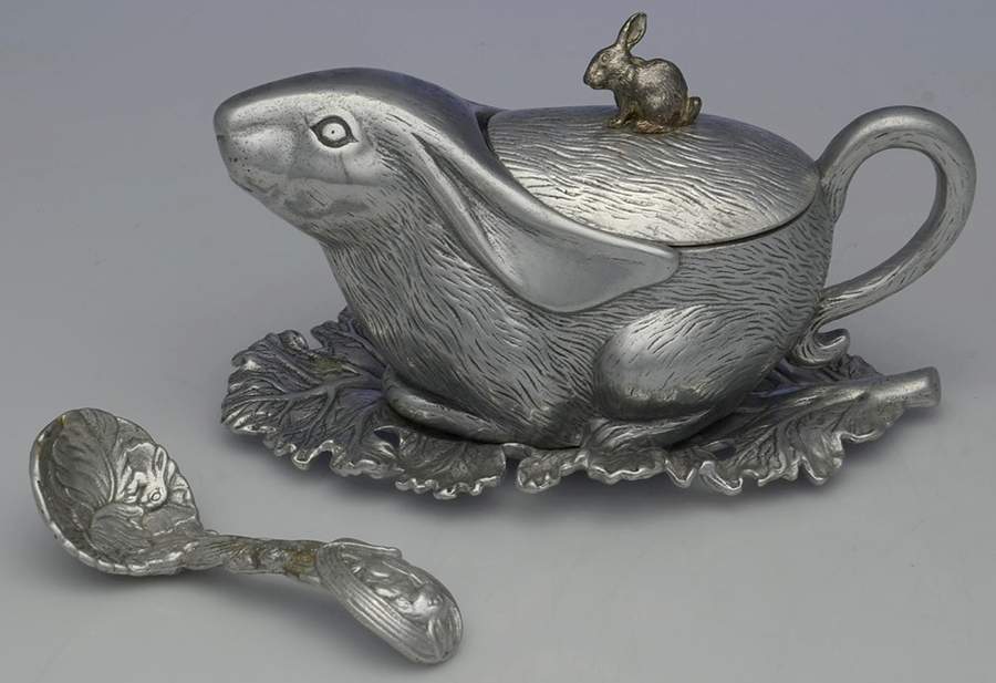 Bunnies (Aluminum, Hollowware) Sauce/Gravy Boat & Lid with Underplate & Ladle by Arthur Court-1