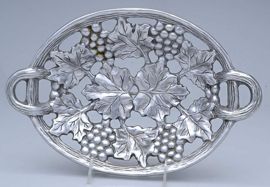 Grape (Aluminum, Hollowware) 12" Fruit Basket by Arthur Court-1