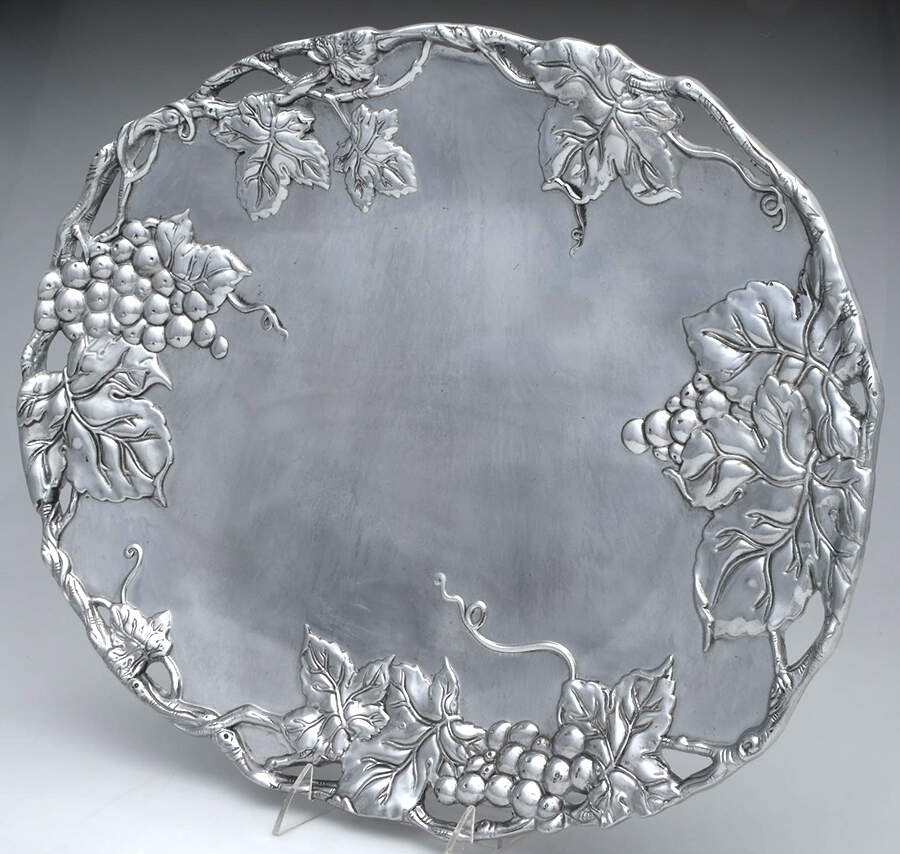Grape (Aluminum, Hollowware) 18" Oval Serving Platter by Arthur Court-1