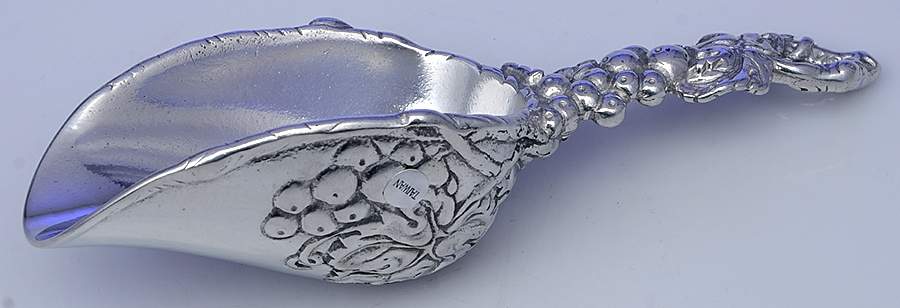 Grape (Aluminum, Hollowware) Ice Scoop Solid Piece by Arthur Court-1