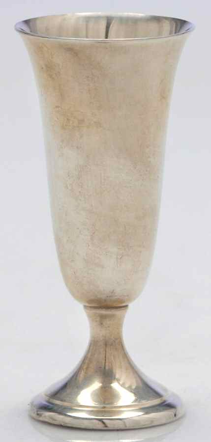 S247 (Sterling, Hollowware) Sterling Cordial Cup by Alvin-1