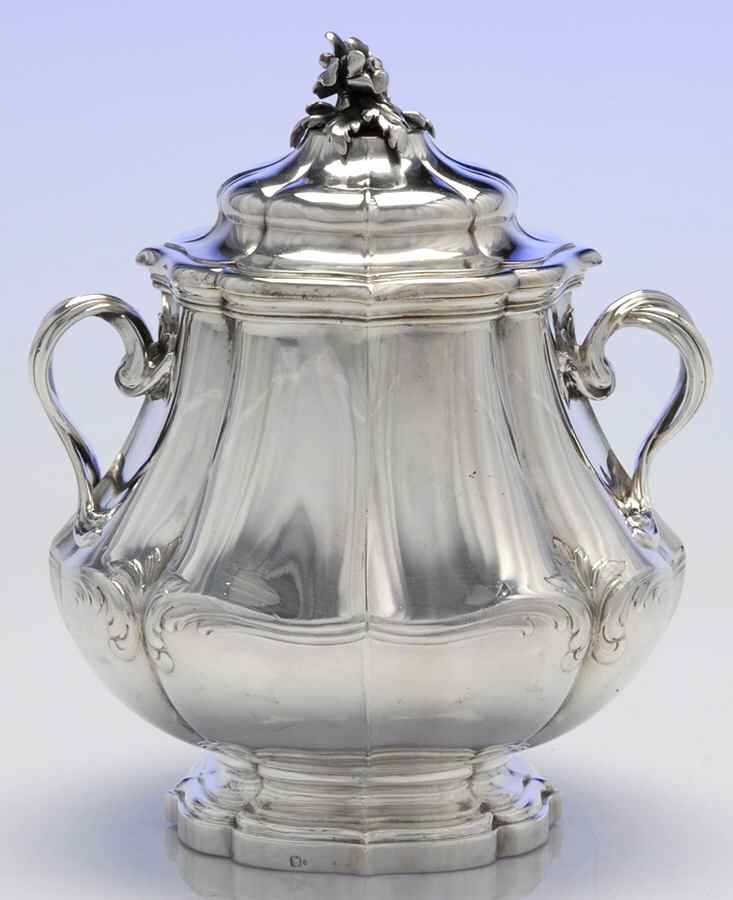 AUD1 (Sterling, Hollowware) Sugar Bowl & Lid by Andre Aucoc-1