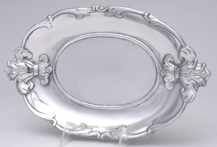Fleur de Lis (Aluminum, Serveware) 13" Oval Tray by Arthur Court-1