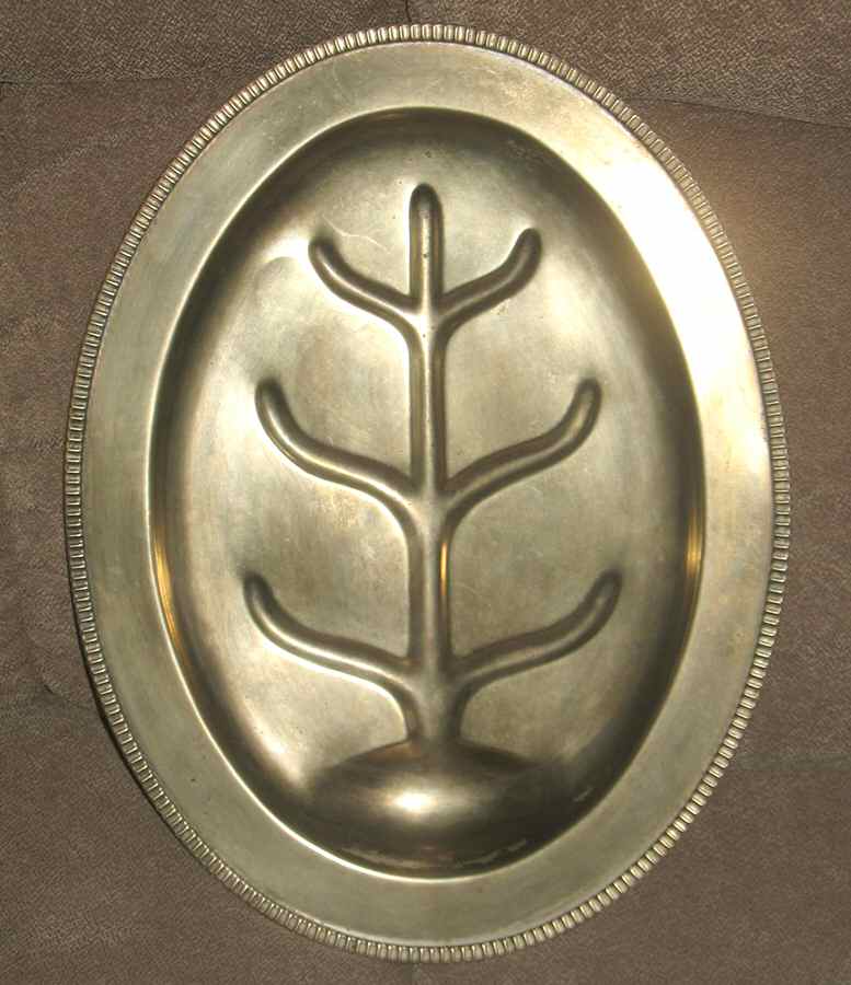 5385-16 (Silverplate, Hollowware) Meat Platter with Well Tree by Apollo (American)-1