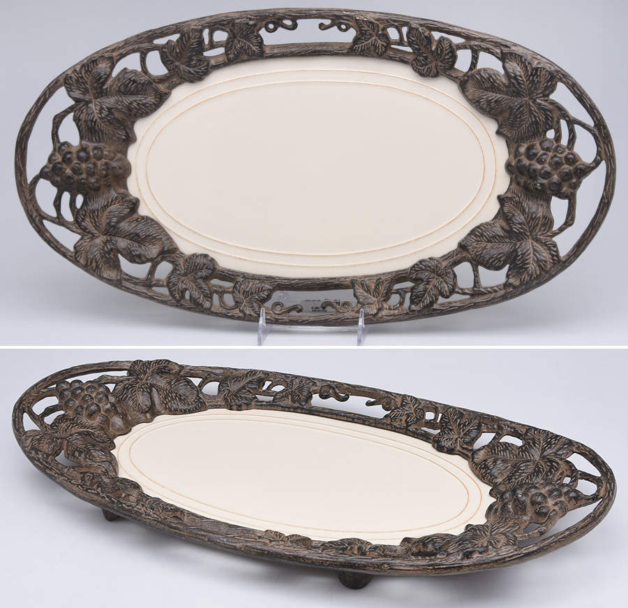 Grape Tuscan (Metal, Hollowware) 22" Oval Serving Platter by Arthur Court-1