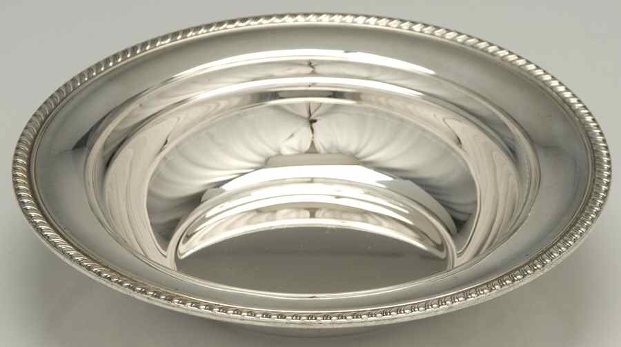 S235 (Sterling, Hollowware) 9" Round Vegetable Bowl by Alvin-1