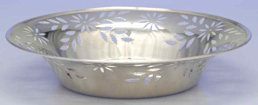 26627 (Sterling, Hollowware) 8" Round Bowl by Alvin-1
