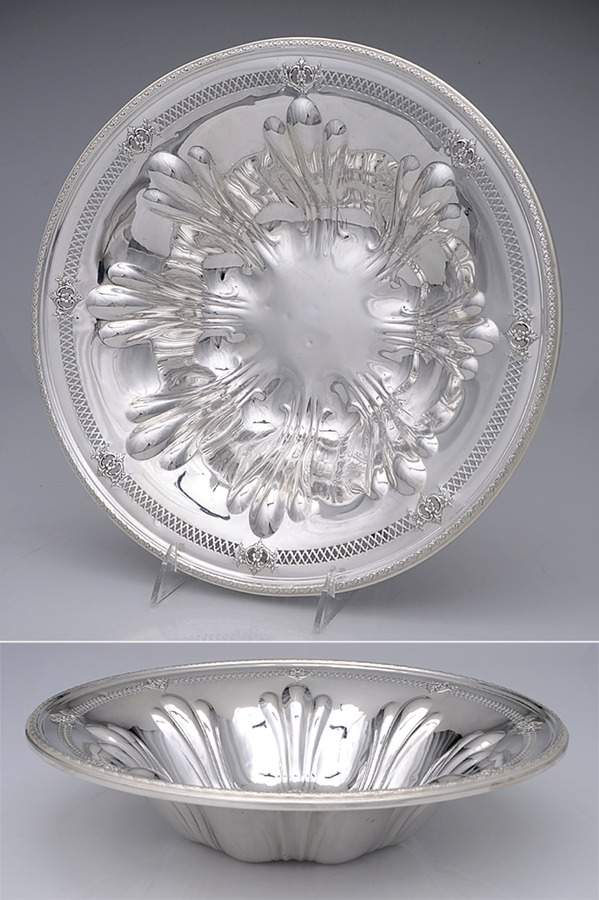 D187-1 (Sterling, Hollowware) 12" Round Flat Centerpiece by Alvin-1