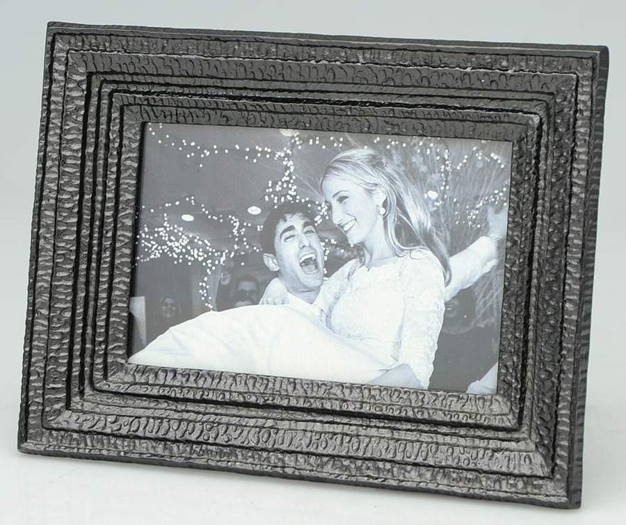 Gotham (Nickelplate, Hollowware) Frame-Holds 4" X 6" by Michael Aram-1