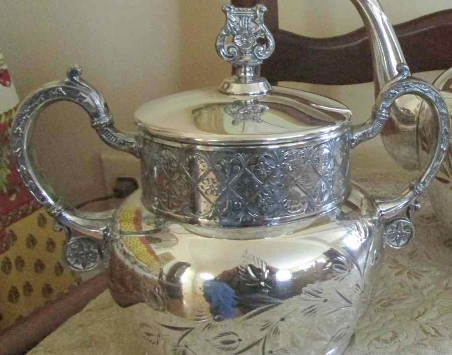 0954 (Silverplate, Hollowware) Sugar Bowl & Lid by Aurora-1
