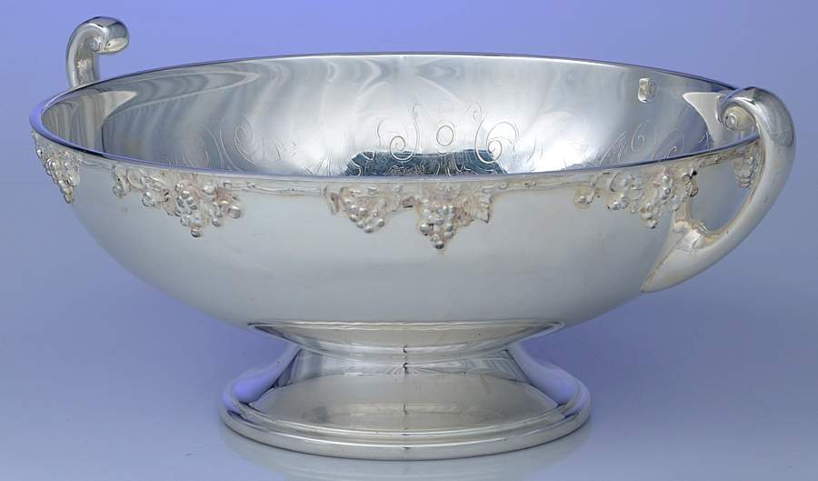 6090 (Silverplate, Hollowware) 10" Fruit Serving Bowl by Academy-1