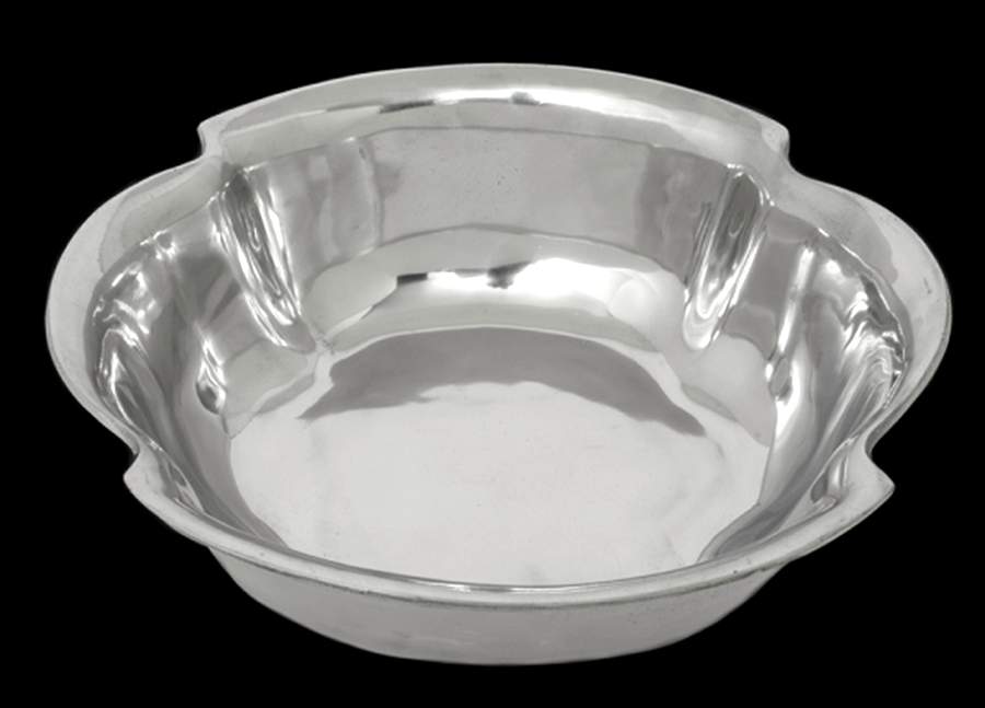 Scallop (Aluminum, Hollowware) 13" Scalloped Serving Bowl by Arthur Court-1