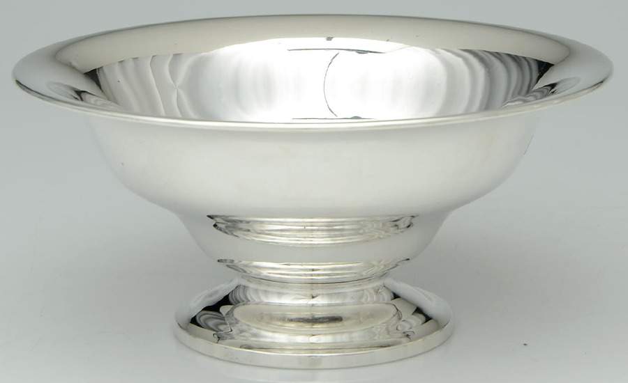 Washington (Sterling, Hollowware) 8" Round Pedestal Bowl by Ayre & Taylor-1