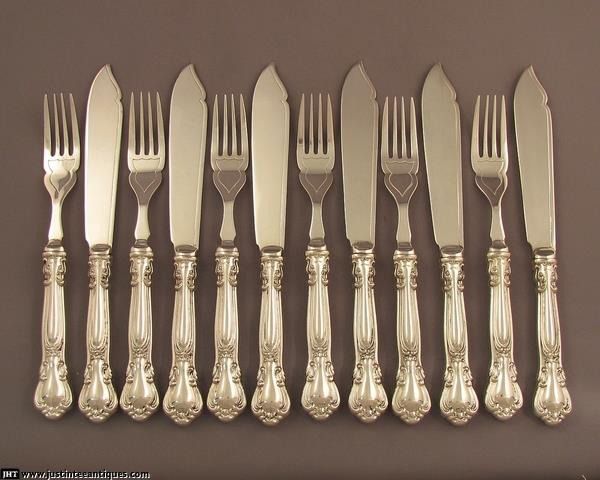 Chantilly (Sterling, No Monograms) Individual Hollow Fish Fork w/Silverplate Tines by Birks Silver-1
