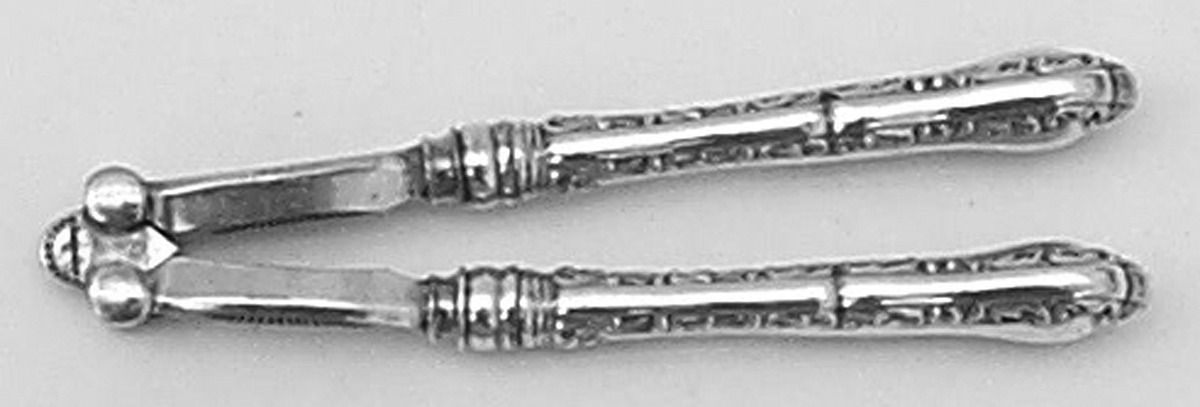 Louis XV (Sterling, 1914) Silverplate Grip Nut Cracker by Birks Silver-1