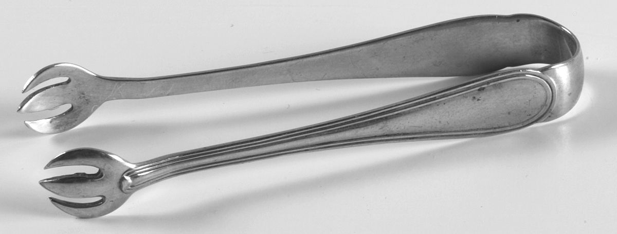 Saxon (Sterling, 1914, No Monograms) Bon Bon Tongs by Birks Silver-1