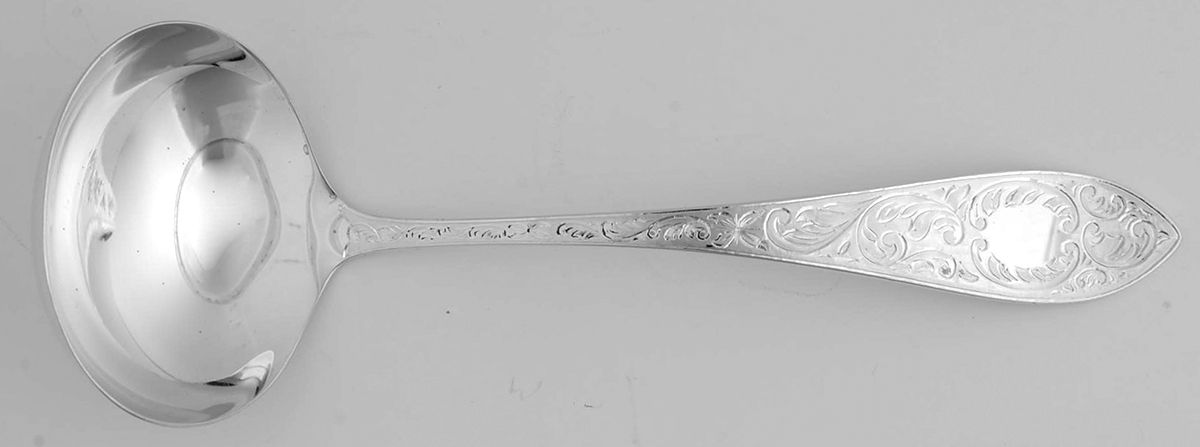 Tudor Scroll (Sterling, 1914, No Monograms) Solid Gravy Ladle by Birks Silver-1