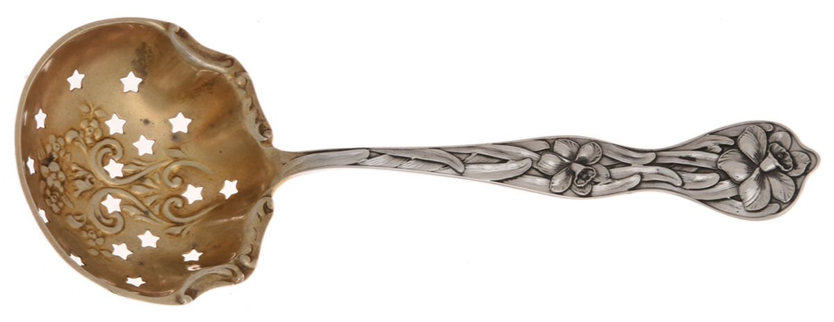 Daffodil (Sterling, 1900) Sugar Sifter-Small by Baker Manchester-1