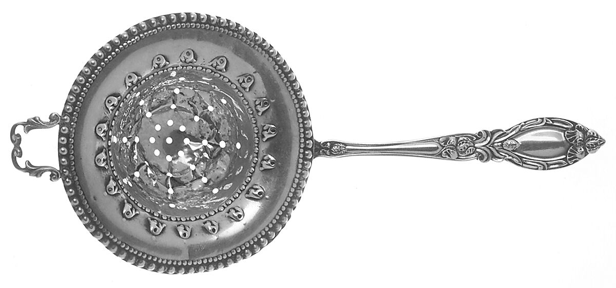 Lady Clare (Sterling, 1914) Solid Individual Overcup Tea Strainer by Baker Manchester-1
