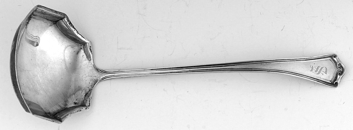 Roanoke (Sterling, 1918, No Monograms) Large Gravy Ladle, Solid Piece by Baker Manchester-1