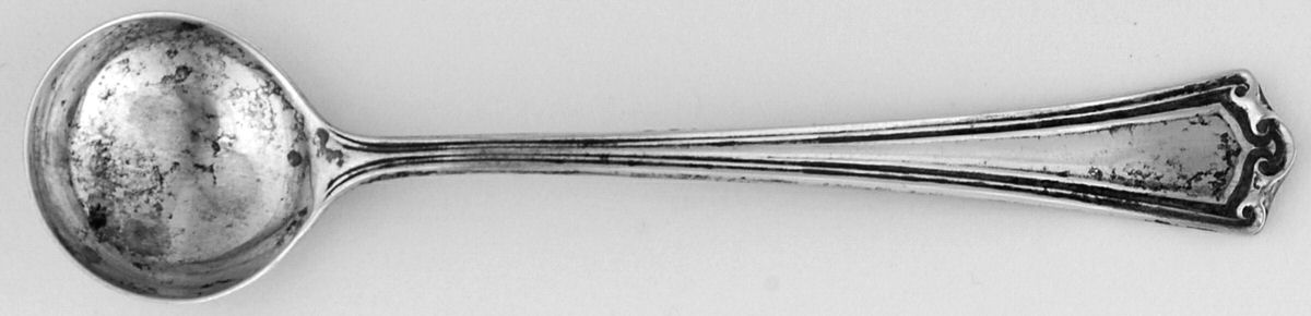 Roanoke (Sterling, 1918, No Monograms) Master Salt Spoon by Baker Manchester-1