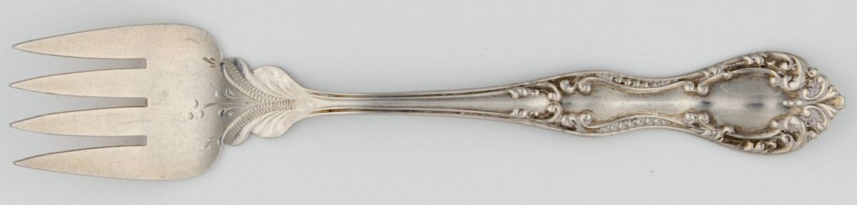 BMS10 (Sterling) Large Solid Tined Sardine Serving Fork by Baker Manchester-1