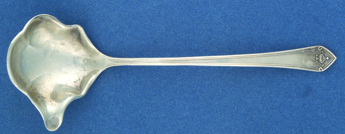 BMS15 (Sterling) Solid Piece Cream Ladle by Baker Manchester-1