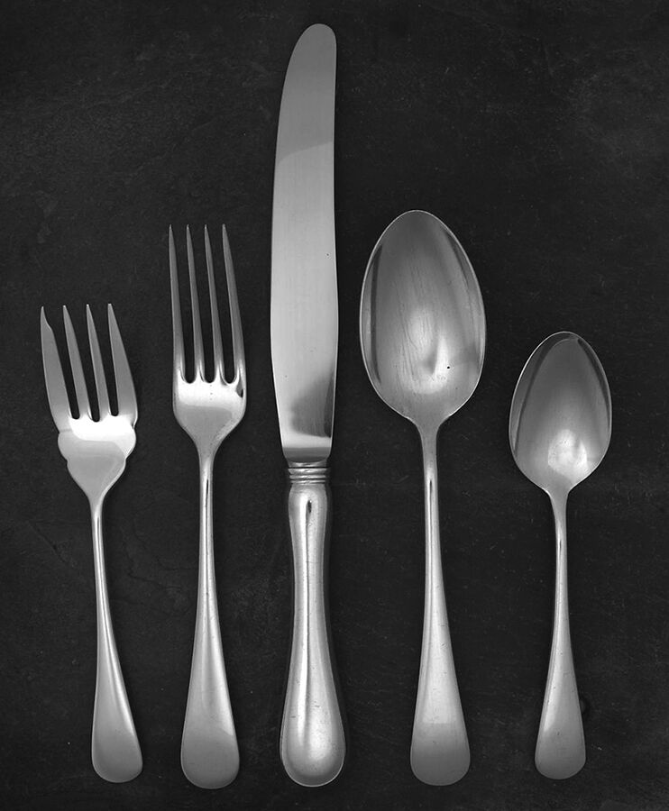 Old English (Silverplate, 1997) 5 Piece Place Setting by Birks Silver-1