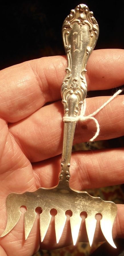 BMS32 (STERLING) Large Solid Tined Sardine Serving Fork by Baker Manchester-1