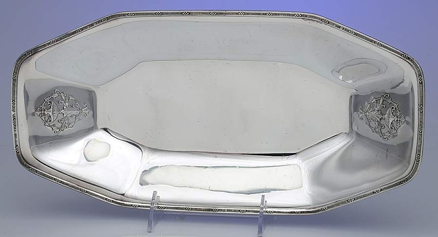 Silverplate Hollowware 13" Bread Tray by Barbour Silver (USA)-1